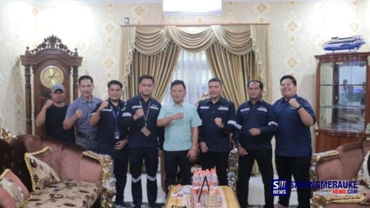 Di Tengah Penantian Operasi Tambang, PT Timah Tebar Kepedulian Lewat 13 Sapi Kurban untuk Meranti