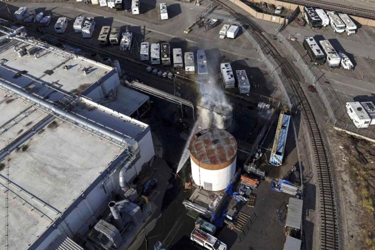 California Mencekam, Tangki Kimia Retak Bikin 50 Ribu Warga Kabur Mendadak