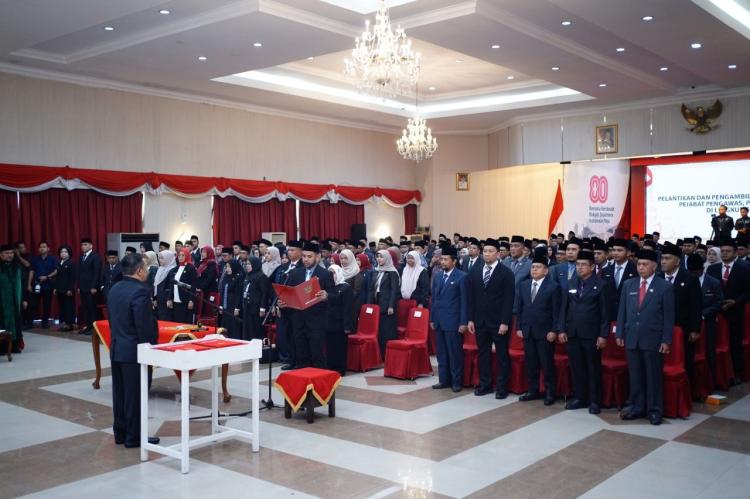 Jangan Berani Santai Lagi! Ratusan Pejabat Pemprov Riau Baru Dilantik Kena Semprot Plt Gubernur