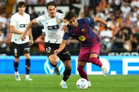 Sempat Unggul, Barcelona Malah Dihancurkan Valencia di Menit-Menit Gila