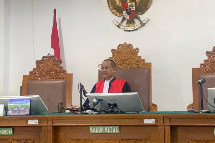 Hakim Perintahkan Polisi Lanjutkan Penyidikan Kasus Penyiraman Air Keras Andrie Yunus