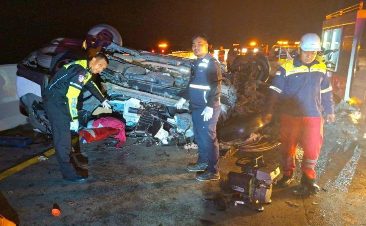 Ambulans vs Truk di Jalan Tol Pekanbaru-Dumai, 3 Orang Meninggal Dunia