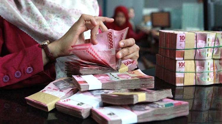 Rupiah Baru Bangun Sehari, Rudal Iran Langsung Bikin Dolar AS Perkasa Lagi