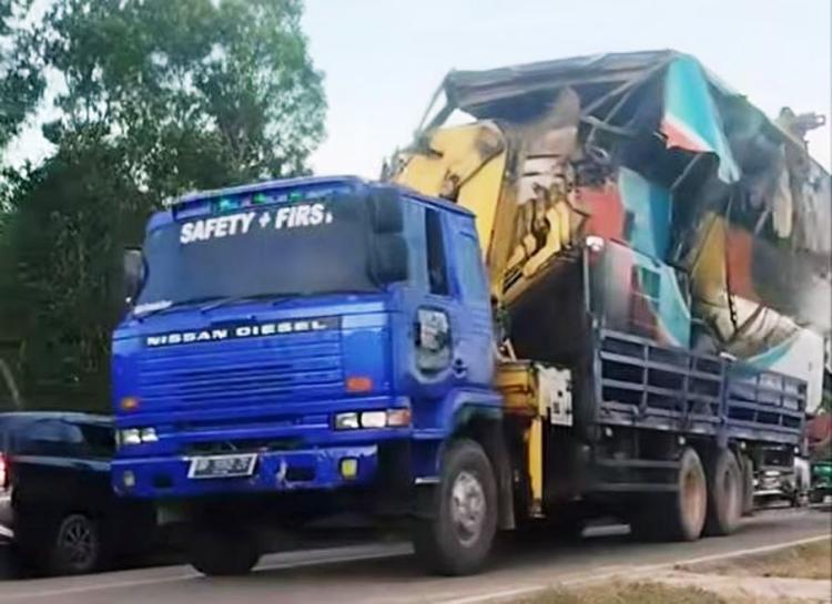 Doa Bersama Berubah Duka! Bus Jemaat HKBP Terbalik di Batam, 1 Ibu Tewas