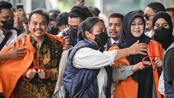 Kejaksaan Tak Tahan Roy Suryo dan dr Tifa, Keluarga Jadi Penjamin