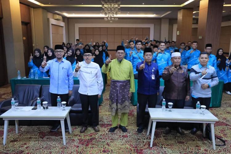 Pemko Pekanbaru Lepas 70 Kafilah MTQ Riau, Hadiah Umrah Jadi Penyemangat