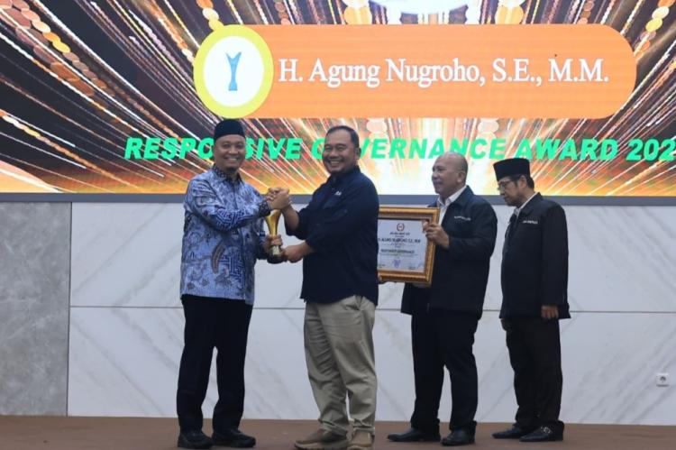 Wali Kota Pekanbaru Raih Penghargaan Bergengsi, Strategi Pelayanan Publik Jadi Sorotan