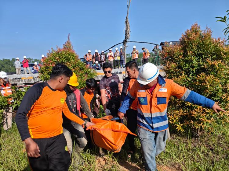 Jatuh ke Sungai, Pekerja Terminal Peti Kemas Perawang Ditemukan Tewas