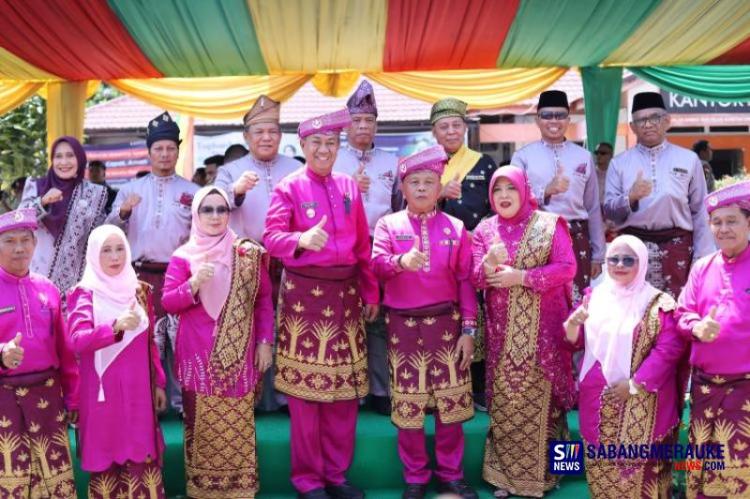Semarakkan Pawai Taaruf MTQ ke-44 Provinsi Riau di Kuansing, Kepulauan Meranti Tampil Memukau dengan Usung Joged Meranti dan Tradisi Golek Tual Sagu