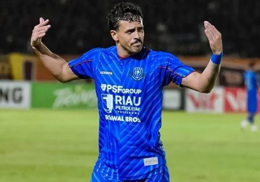 PSPS Pekanbaru Kunci Antonio Gamaroni, Striker Spesialis Gol Menit Akhir Resmi Lanjut Musim 2026/2027