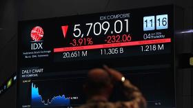 Bursa Indonesia Babak Belur, IHSG Jatuh ke Titik Terendah Sejak Pandemi