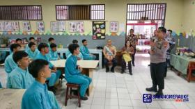 Kapolsek Bagan Sinembah Sosialisasikan Bahaya Narkoba dan Kenakalan Remaja kepada Pelajar SMA YAPIM Taruna