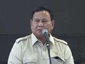 Prabowo Beri Motivasi Korban Perundungan Saat Kunjungi Sekolah Rakyat di Bali