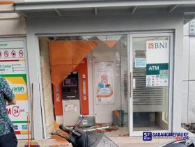 Ibu dan Anak Tabrak ATM BNI di Selatpanjang, Kaca Pecah, Korban Alami Luka Ringan