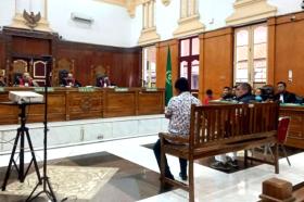 Hinca Mengamuk di Sidang Pertalite, Minta Negara Minta Maaf ke Terdakwa