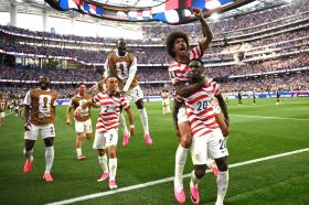 Amerika Mengamuk! Paraguay Kebobolan 4 Gol, Balogun Menari di Los Angeles