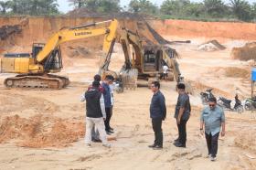 Pemprov Riau Hentikan Dua Aktivitas Tambang MBLB Tanpa Izin di Kampar