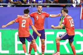 Gol McGinn Bikin Haiti Gigit Jari, Skotlandia Tiba-Tiba Duduk di Takhta Grup C