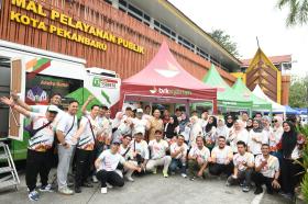 BRK Syariah Hadir Meriahkan Festival Ketan Talam Durian Terpanjang di Dunia, Dekatkan Layanan Perbankan kepada Masyarakat