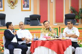 Perkuat Sinergi Lintas Sektor, Pemprov dan DPRD Riau Gelar Pertemuan Dengar Pendapat