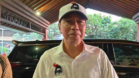 Jokowi Sebut Kemeja dan Topi PSI Merupakan Pemberian Kaesang Pangarep