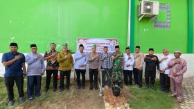 Polsek Bagan Sinembah Resmikan Sumur Bor dan Salurkan 30 Paket Bansos