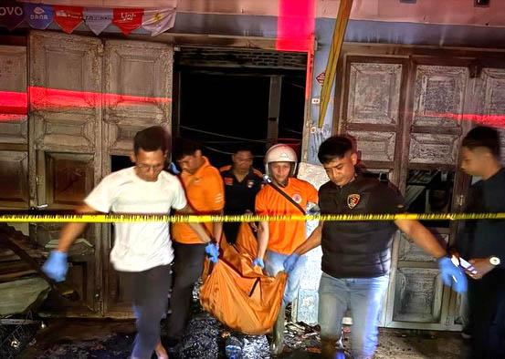 Cekcok Keluarga Berakhir Tragis, Pria Tewas Terjebak Kobaran Api
