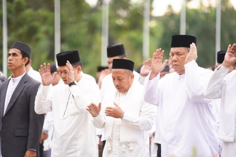 Salat Iduladha 1447 H di Kantor Gubernur Riau, SF Hariyanto Ajak Masyarakat Perkuat Kepedulian Sosial dan Keikhlasan