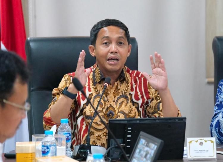 Tanda Tanya Besar, Mengapa Menhut Raja Juli Antoni Tak Melapor ke KPK Soal 