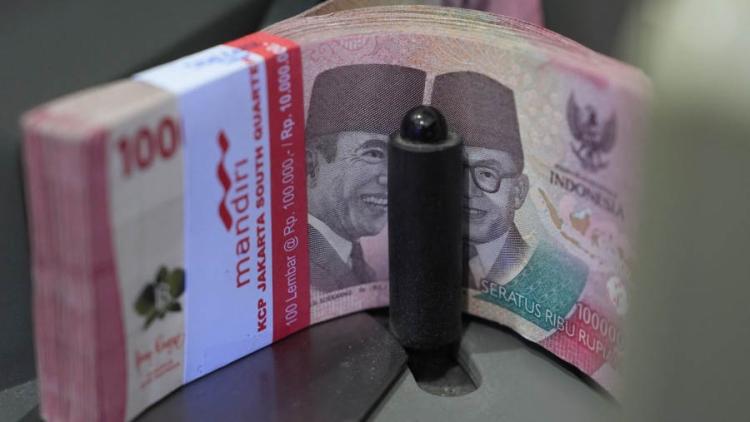 Naik Tipis Hari Ini, Rupiah Belum Lolos dari Bayang-Bayang Dolar AS