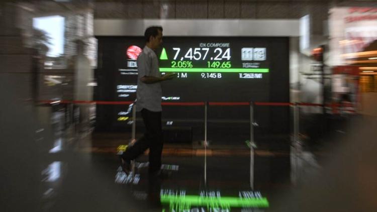 Saham Properti Mengamuk, IHSG Tancap Gas ke Zona Hijau