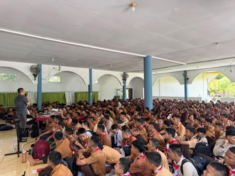 Program RATAKAN Hadir di SMAN 3 Pekanbaru, 400 Pelajar Dibekali Pencegahan Paham IRET