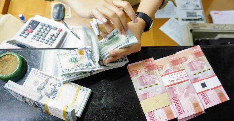 Rupiah Tembus Rp18.128, Konflik AS-Iran Bikin Pasar Kalang Kabut