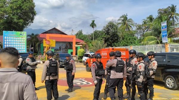 Bom Rakitan Meledak Saat Istirahat Sekolah, Polisi Tangkap Seorang Siswa