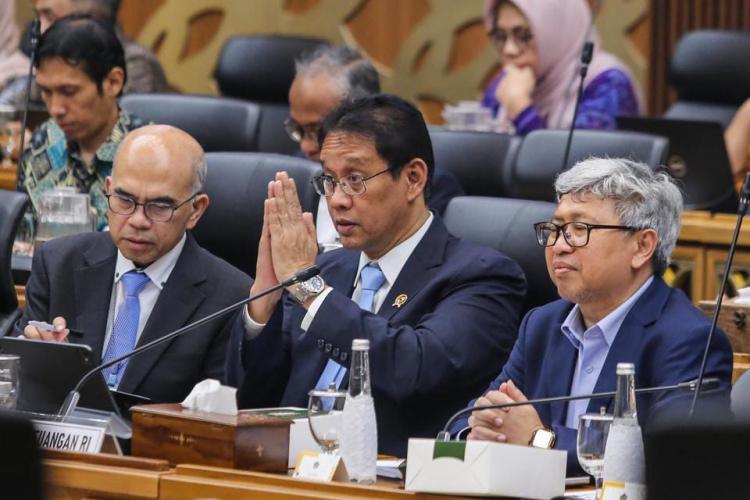 Dana SAL Rp400 Triliun Dipindah ke Himbara, DPR Tegur Purbaya dalam Rapat Terbuka