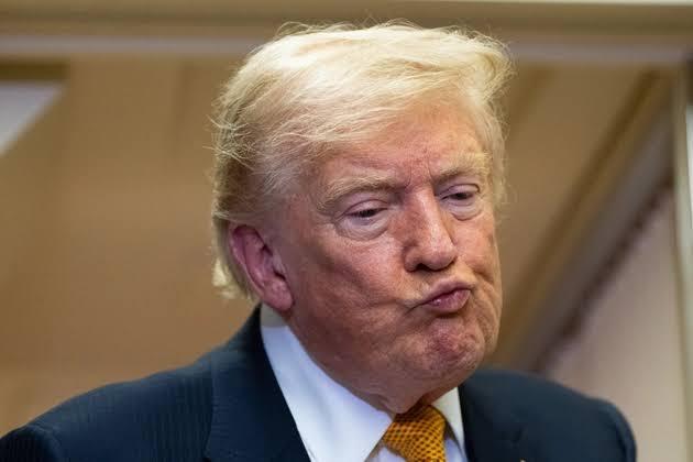Trump Batalkan Tarif 20 Persen Selat Hormuz, Pilih Investasi Jumbo Negara Teluk ke AS