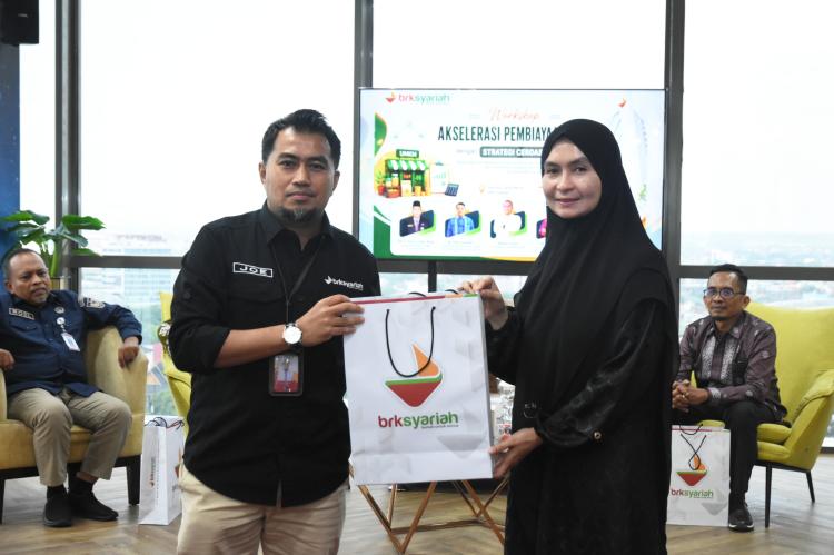 BRK Syariah Perkuat Kapasitas UMKM Lewat Workshop Akselerasi Pembiayaan Bersama BI dan OJK