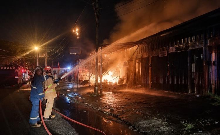 Lima Kios Hangus Terbakar di Marpoyan Damai, Ini Kronologinya