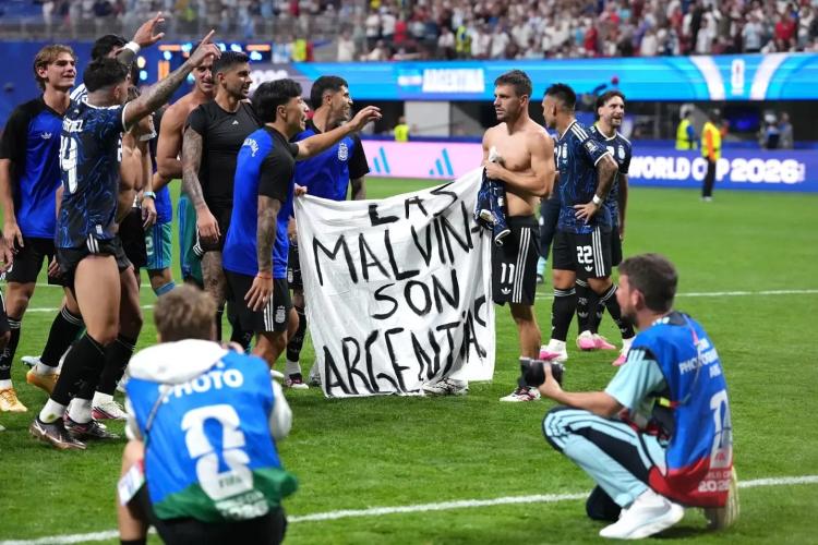 Usai Bungkam Inggris, Argentina Terancam Hukuman FIFA Gara-Gara Spanduk Falkland