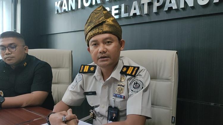 Hingga Juli 2026, Sebanyak 3.098 Warga Urus Paspor di Imigrasi Selatpanjang, Tersimpan Kisah Warga Kepulauan Meranti Mengadu Nasib di Malaysia