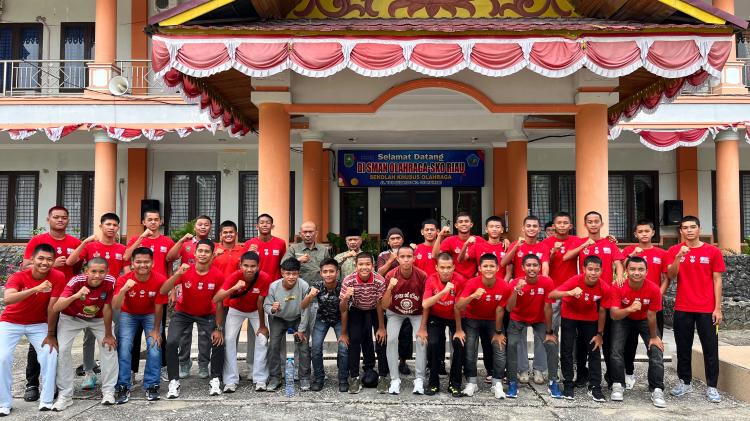 SMA Negeri Olahraga Pemprov Riau Lepas 29 Atlet ke Liga Top Skor National Championship 2026, Target Ukir Prestasi Nasional