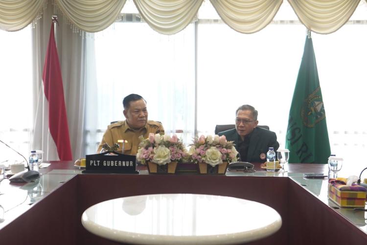 Plt Gubri Terima Audiensi IDI Riau, Begini Pembahasannya