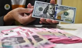 Rupiah Ditutup Melemah Dipicu Tekanan Global dan Domestik