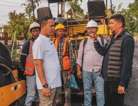 Sidak Naik Motor, Wako Agung Minta Maaf karena Perbaikan Jalan dan Drainase Ganggu Pengguna Jalan