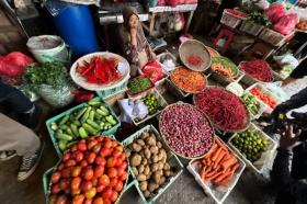 Akhir Pekan Bikin Dompet Berdebar, Harga Beras dan Daging Kompak Merangkak