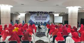 Septina Primawati Buka Kuliah Perdana Sekolah Lansia Amal Ikhlas BKMT Riau