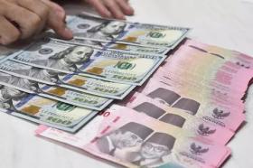 Rupiah Menguat Tipis, Pasar Menanti Cadangan Devisa dan Sinyal Baru The Fed