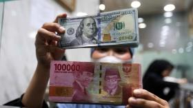 Dolar AS Terjebak di Rp18.100, Siapa yang Menahan Langkah Rupiah?