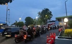 Sopir Truk Tangki Dipecat Massal, TNI Polri Diterjunkan Pasok BBM di SPBU Medan