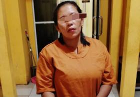 Geger! Polisi Gerebek Rumah Wanita di Kampar, Temukan 12 Paket Sabu, Suami Masuk Daftar Buronan